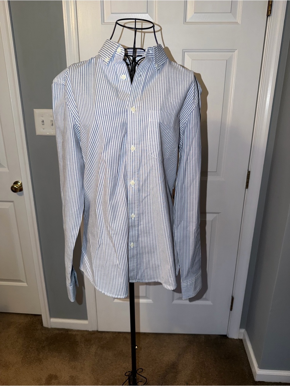 NWT Old Navy Built-In Flex Slim Fit Blue Striped Oxford Shirt Size S